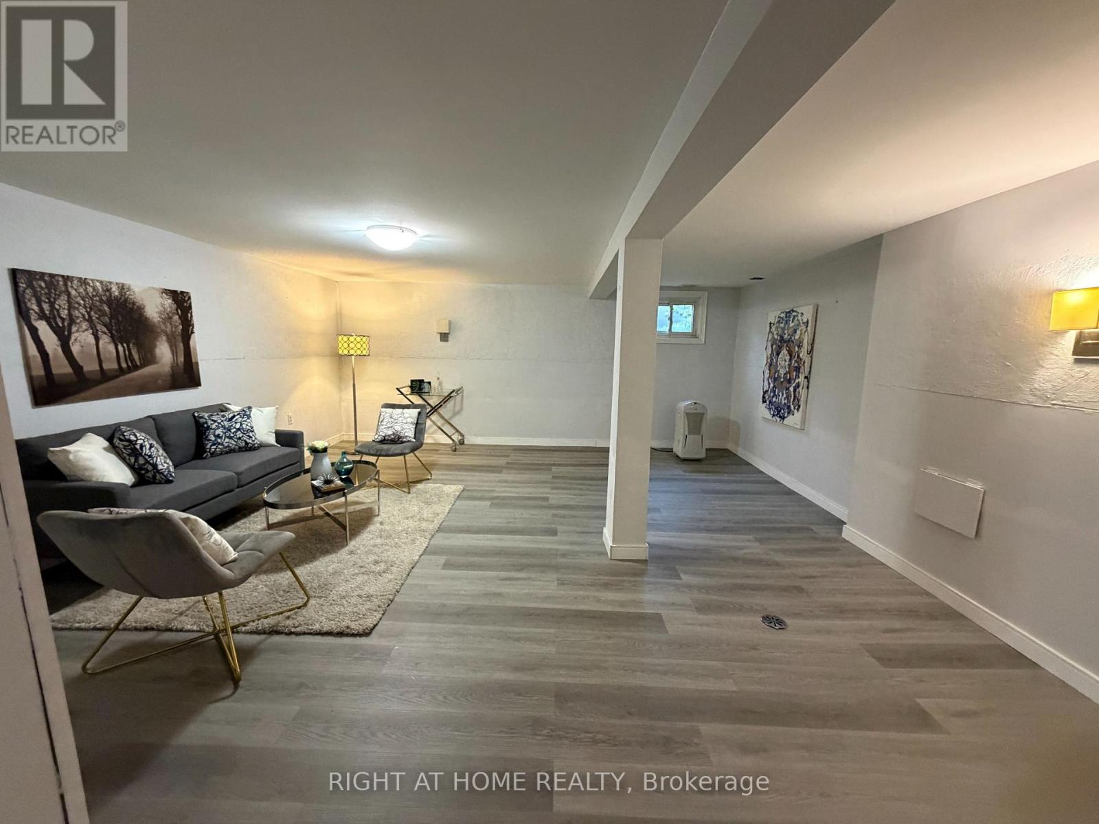 #5 5021 PINEDALE AVENUE - 19