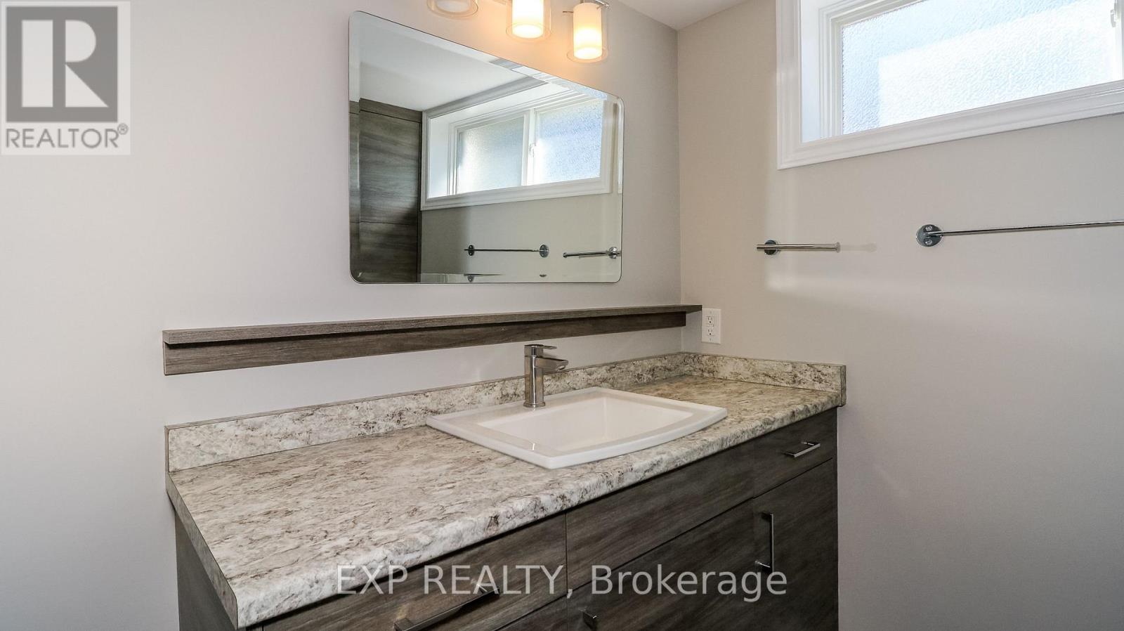 258 Napier Street — photo 26