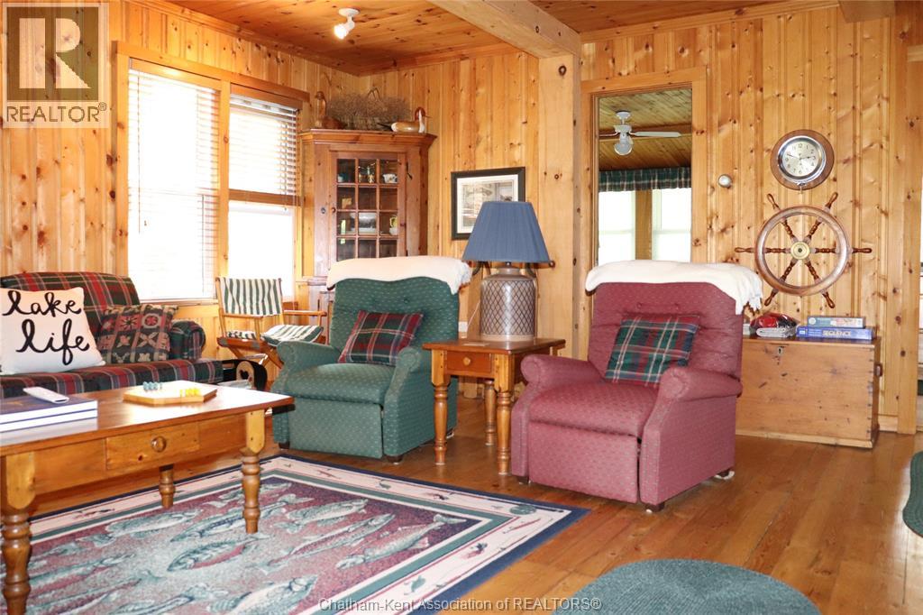 17818 Lakeshore ROAD - Image 13