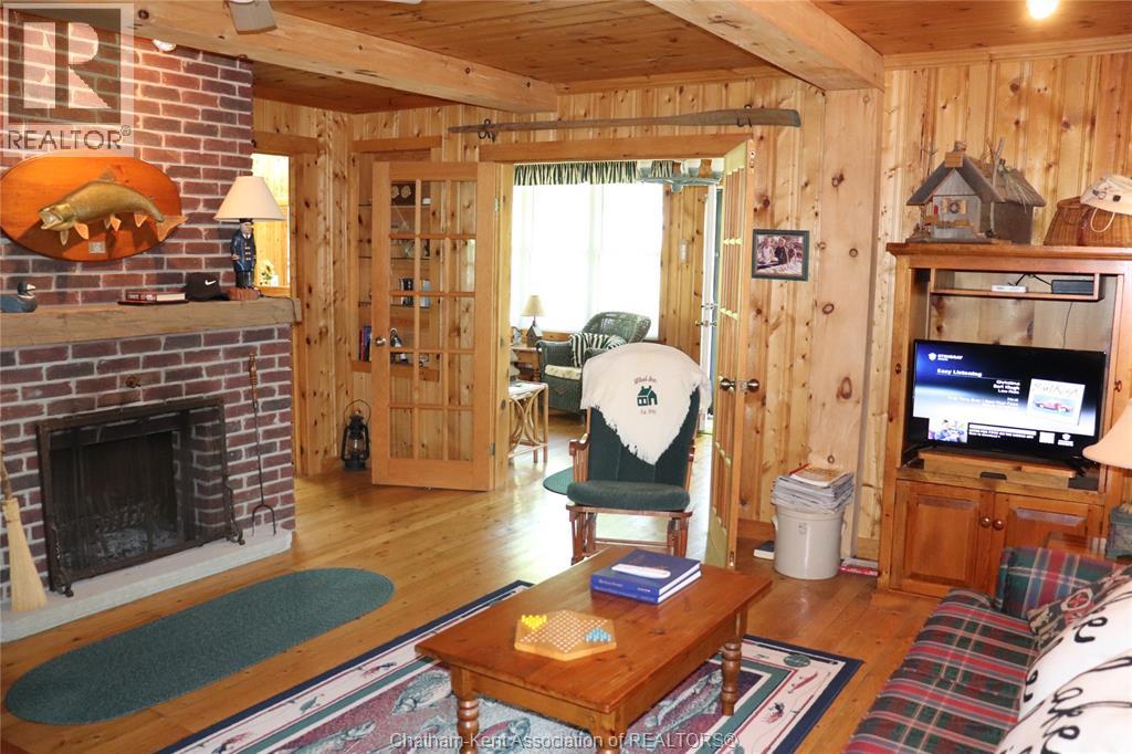 17818 Lakeshore ROAD, Rondeau Park — photo 9