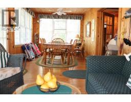 17818 Lakeshore Road, Rondeau Park, ON N0P1X0 Photo 11
