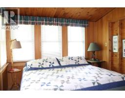 17818 Lakeshore Road, Rondeau Park, ON N0P1X0 Photo 14