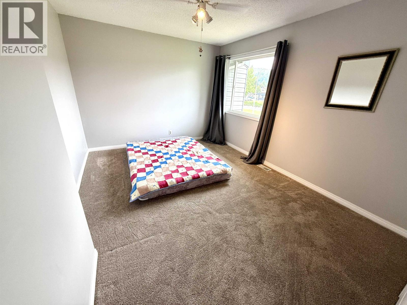 Photo 14 of 22 — 325 2550 S OSPIKA BOULEVARD · Prince George, BC