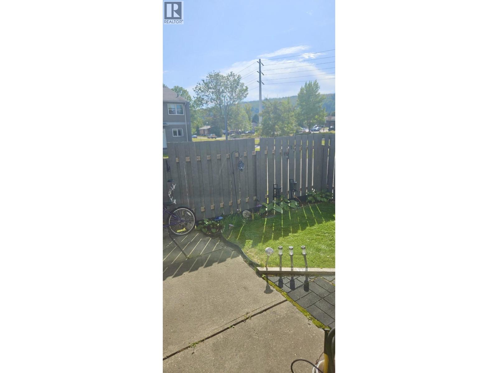 Photo 20 of 22 — 325 2550 S OSPIKA BOULEVARD · Prince George, BC