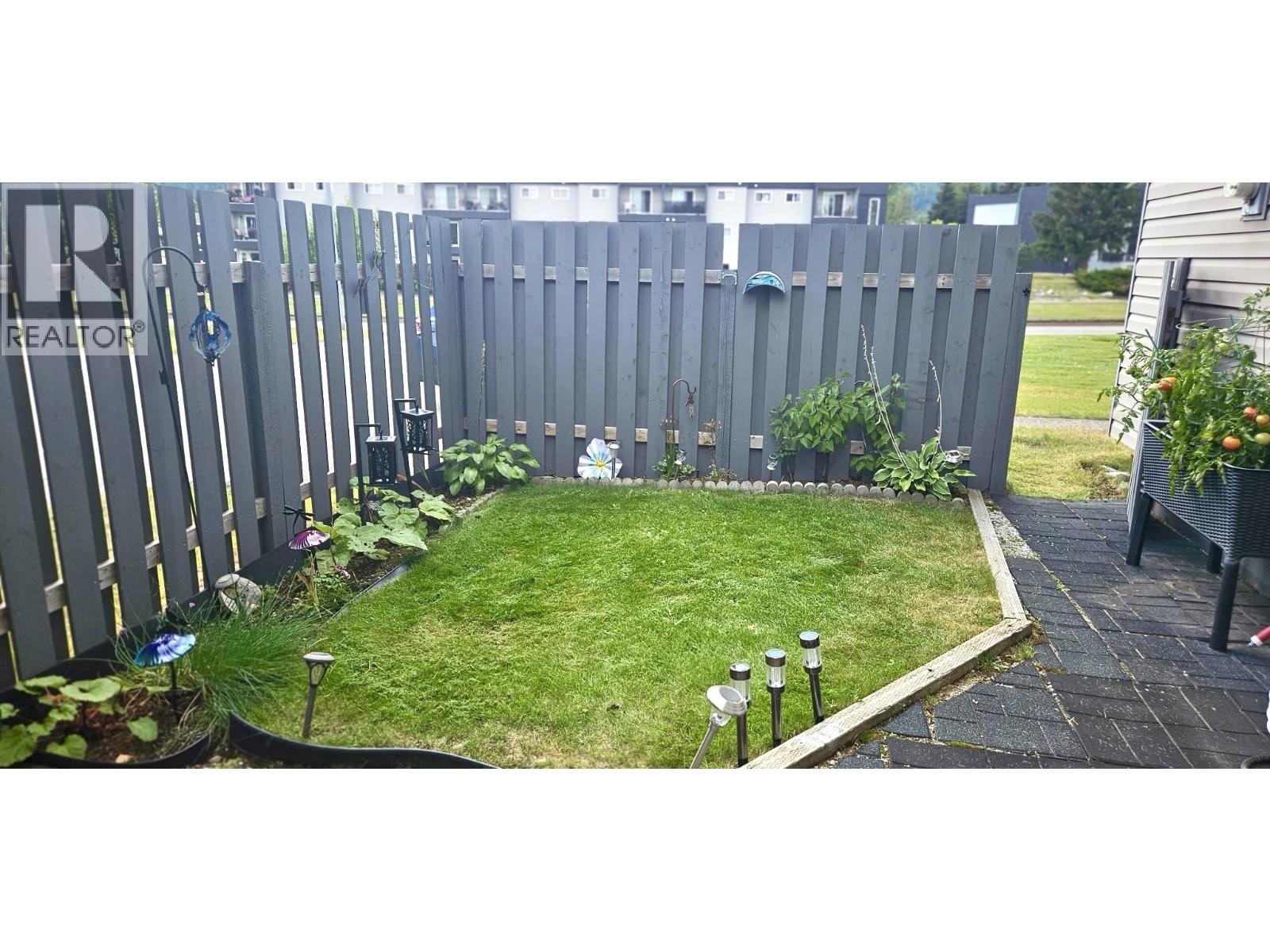Photo 22 of 22 — 325 2550 S OSPIKA BOULEVARD · Prince George, BC