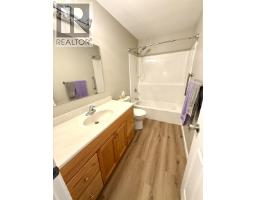 Photo 13 of 22, 325 2550 S OSPIKA BOULEVARD · Prince George, BC