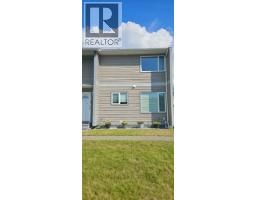 Kitchen of 325 2550 S OSPIKA BOULEVARD · Prince George, BC
