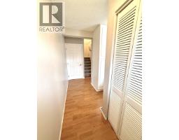 Primary bedroom of 325 2550 S OSPIKA BOULEVARD · Prince George, BC