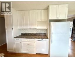 Dining room of 325 2550 S OSPIKA BOULEVARD · Prince George, BC
