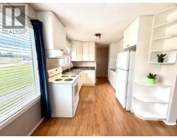 Photo 8 of 22, 325 2550 S OSPIKA BOULEVARD · Prince George, BC
