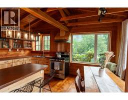 804 Applegrove Road, Fauquier, BC V0G1J0 Photo 8