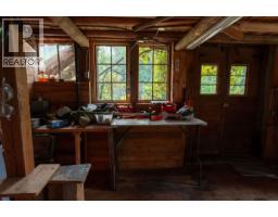 804 Applegrove Road, Fauquier, BC V0G1J0 Photo 32