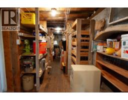 804 Applegrove Road, Fauquier, BC V0G1J0 Photo 41