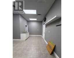 105 - 1 De Boers Drive, Toronto, ON M3J0G6 Photo 9