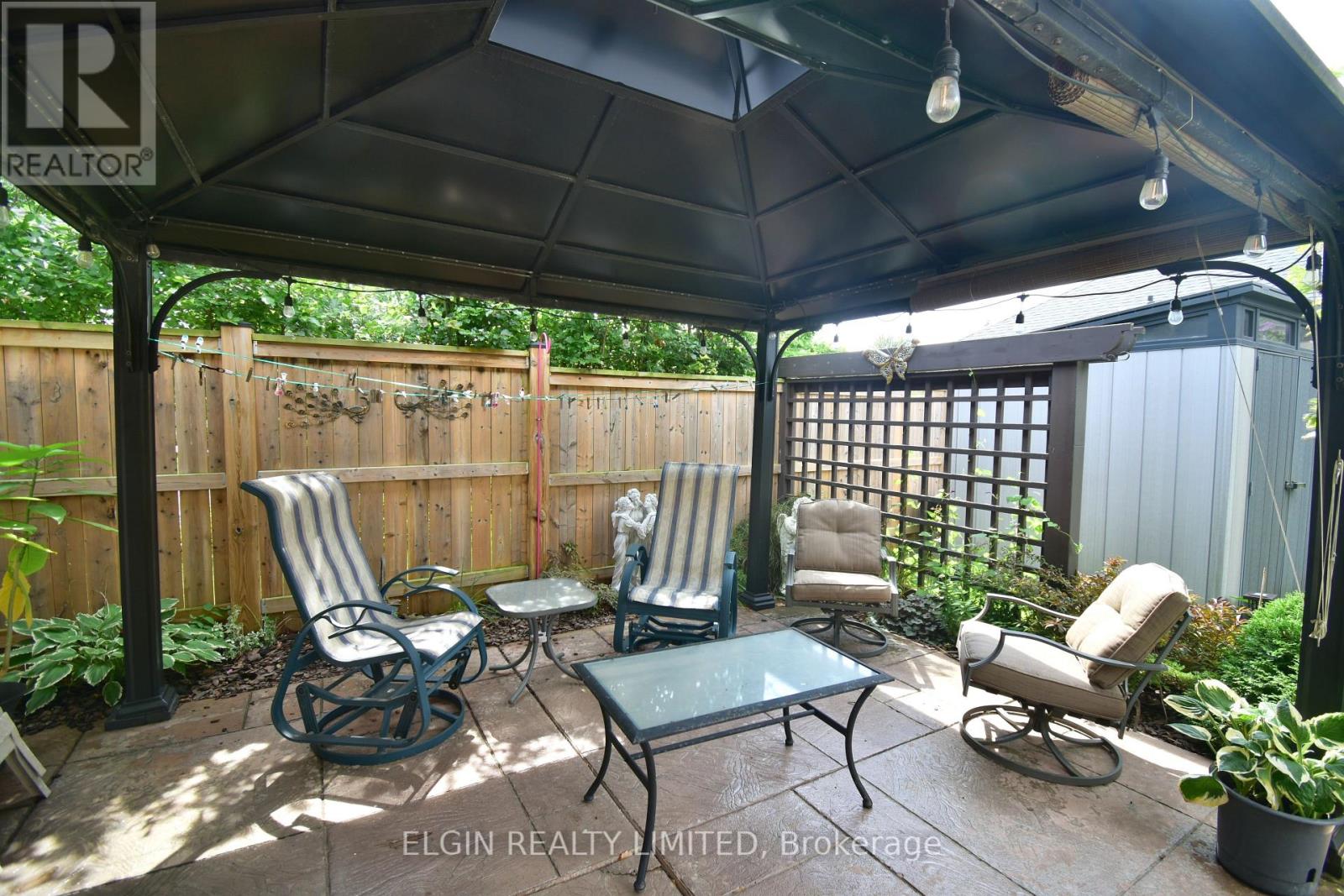 30 PEACH TREE BOULEVARD - 29