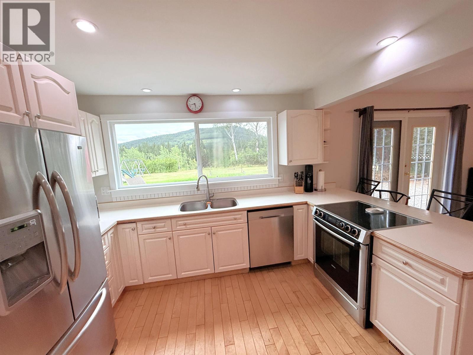 255 EVERGREEN CRESCENT - 6