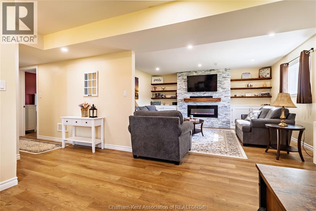 79 Blackacre CRESCENT - 27