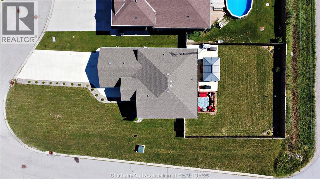 79 Blackacre CRESCENT - 44