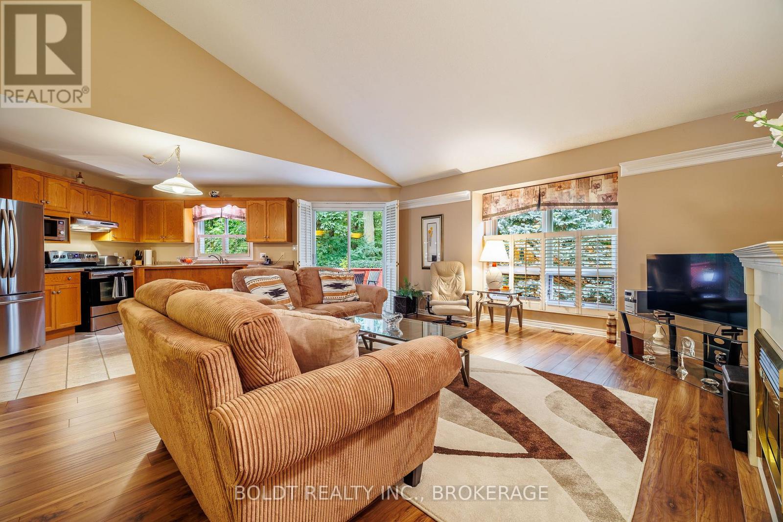 #10 7370 MONASTERY DRIVE - 6