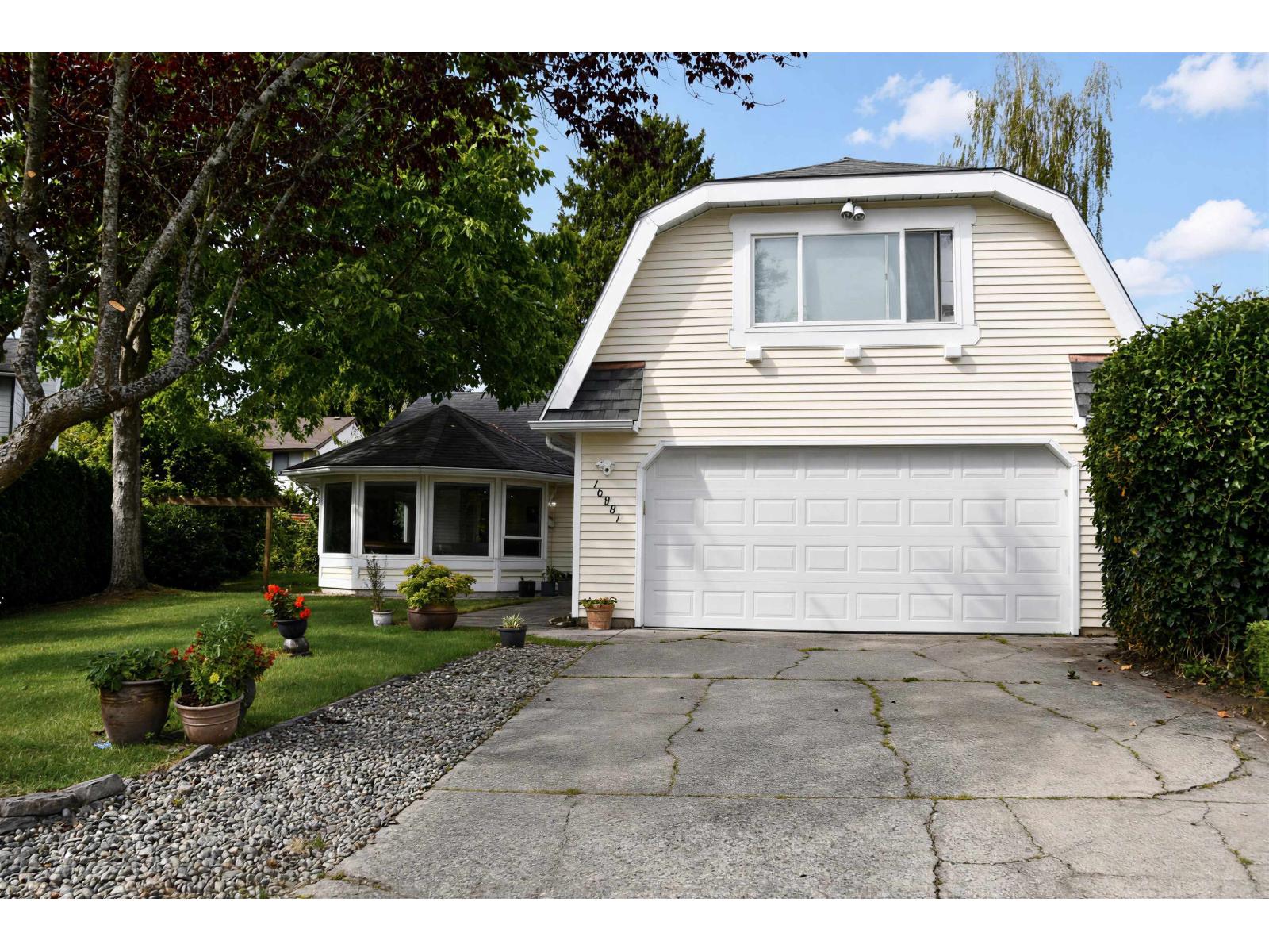 16281 11 Avenue, Surrey, British Columbia, V4A7W9, Surrey, British Columbia — photo 3 of 5