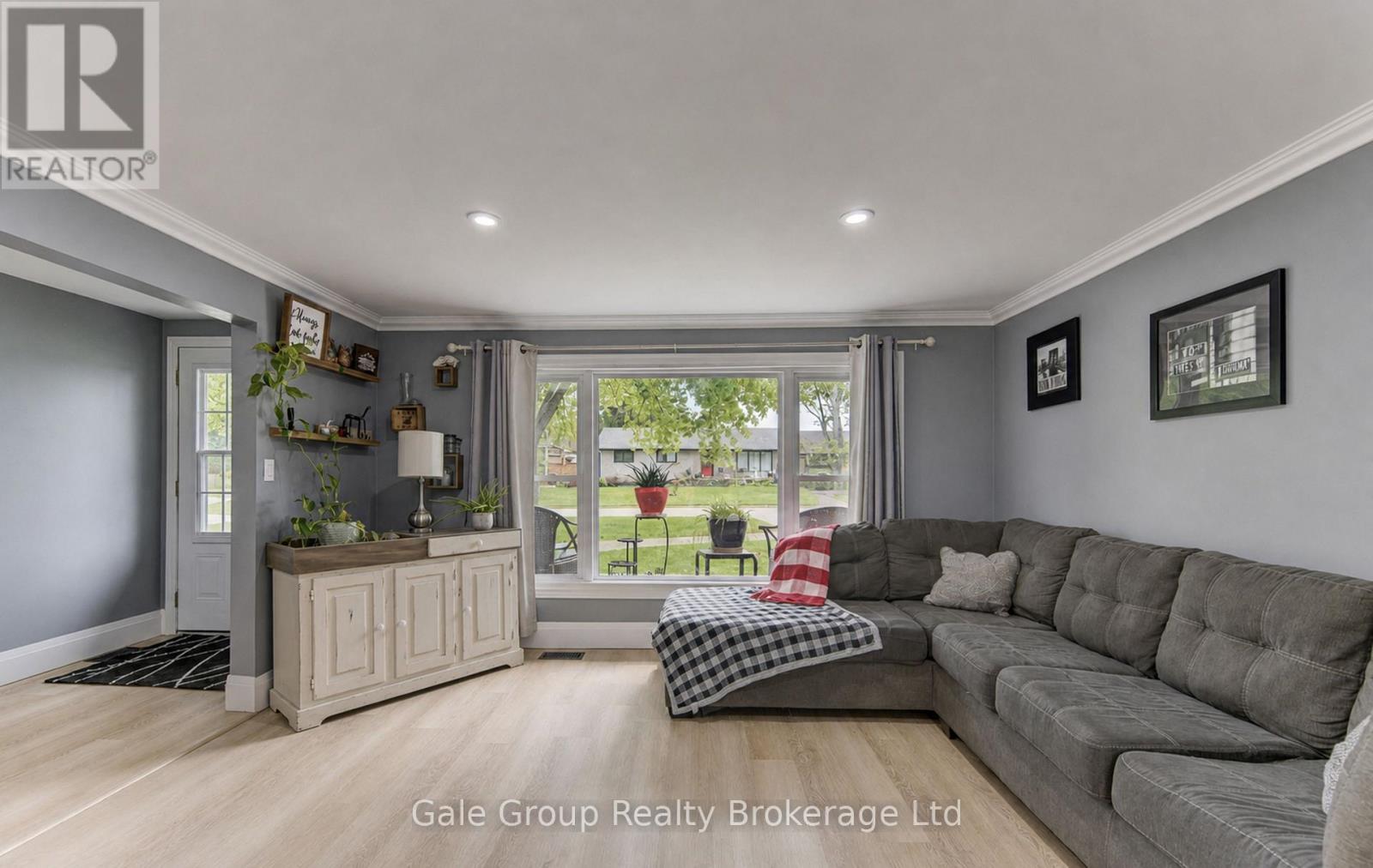 15 WILLIAM STREET - Image 7