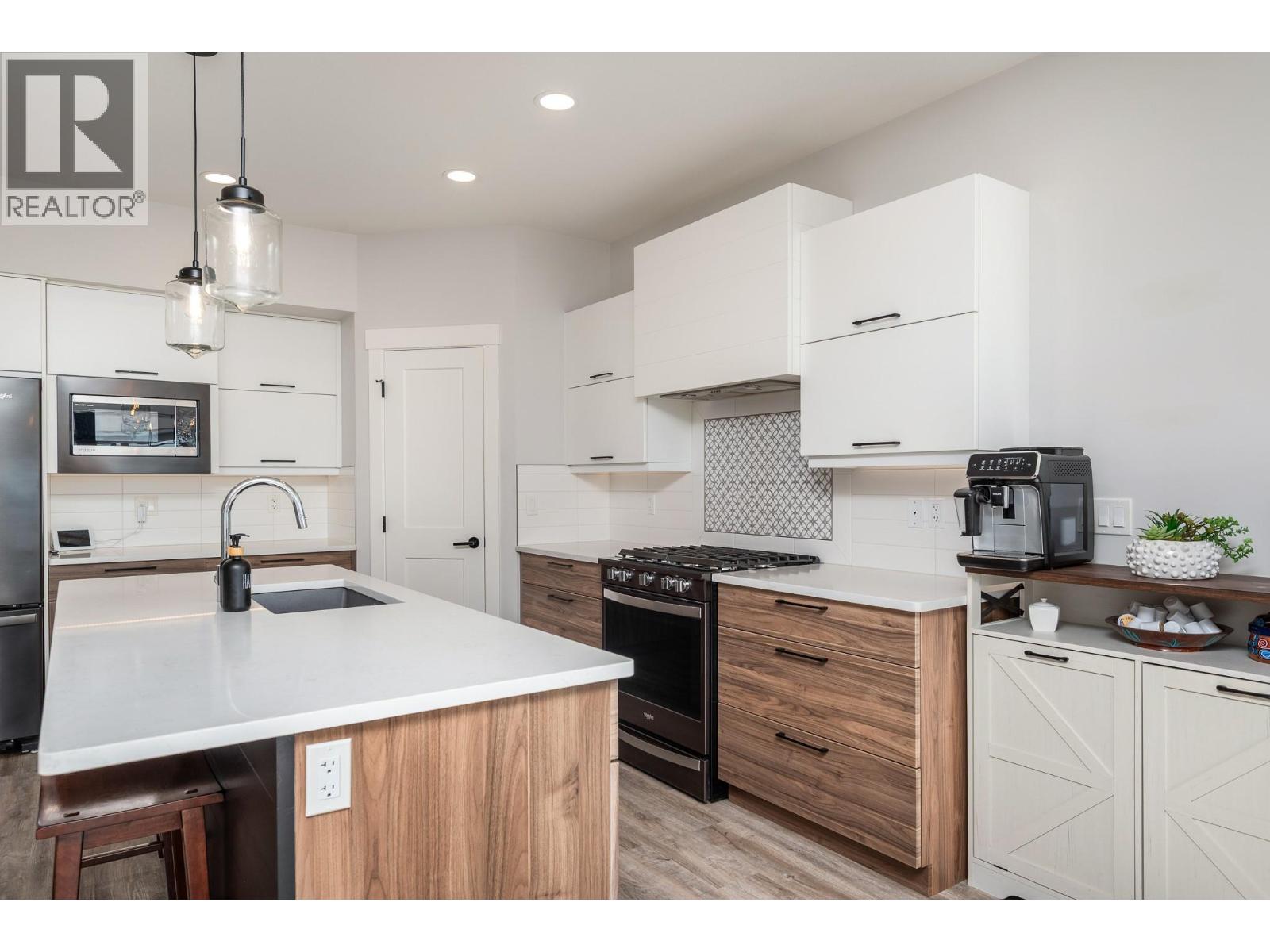 5112 Turtle Pond Court - Image 6