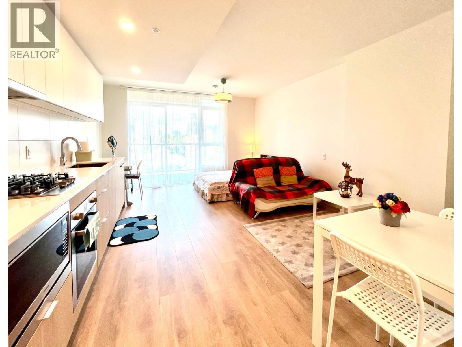 2210 318 ALDERSON AVENUE, Coquitlam — photo 3