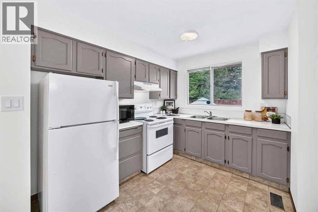 4408 Dalhart Road NW - 11