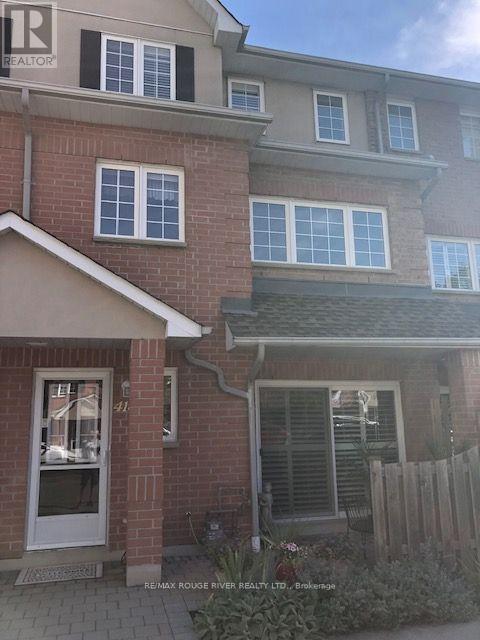 #418 1400 The Esplanade North, Pickering (Town Centre), Ontario, L1V6V2, Pickering (Town Centre), Ontario — photo 2 of 5