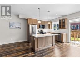 145 Sycamore Street, Blue Mountains, ON L9Y4E4 Photo 18