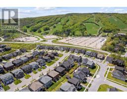 145 Sycamore Street, Blue Mountains, ON L9Y4E4 Photo 7