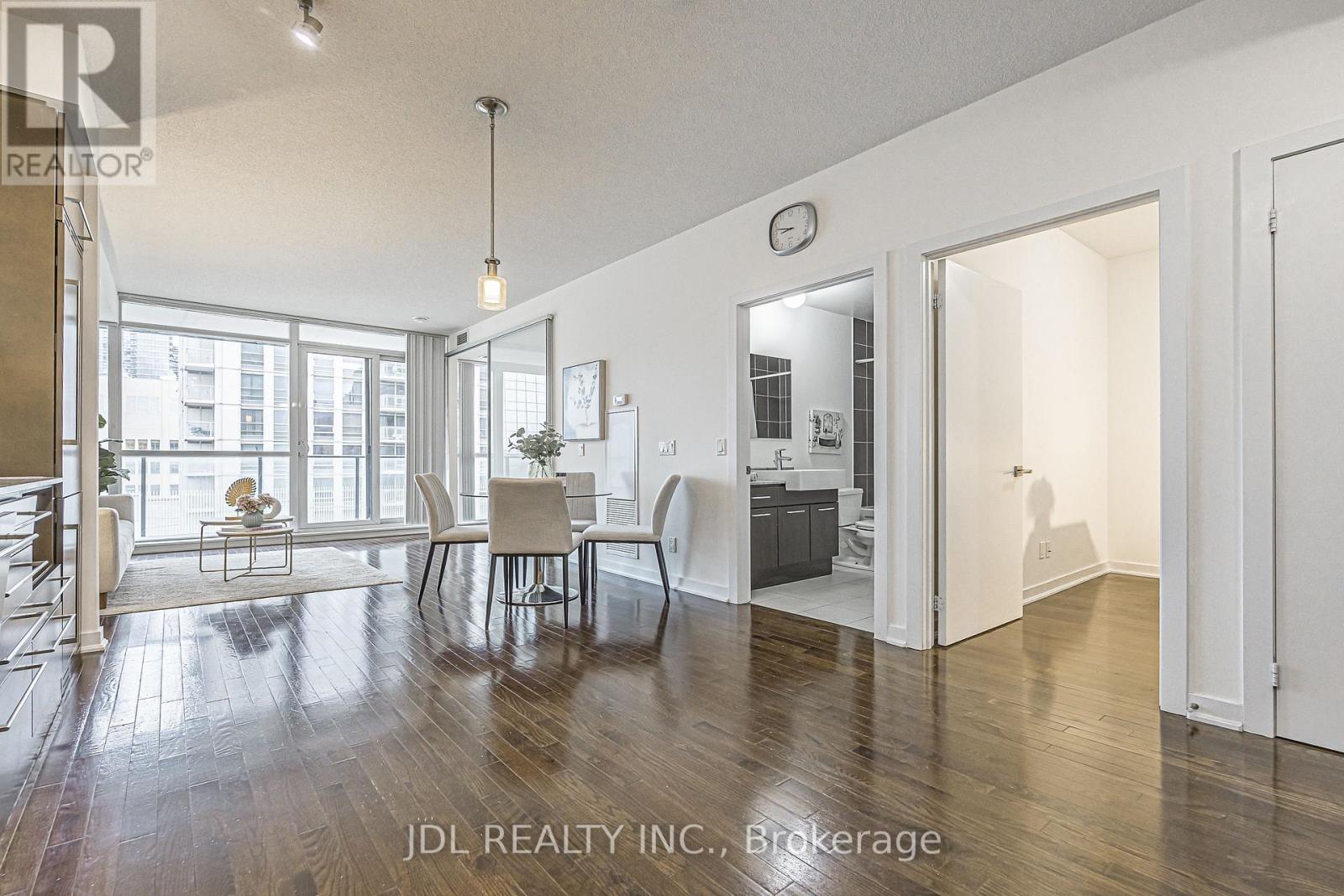 #1105 770 BAY STREET - 8