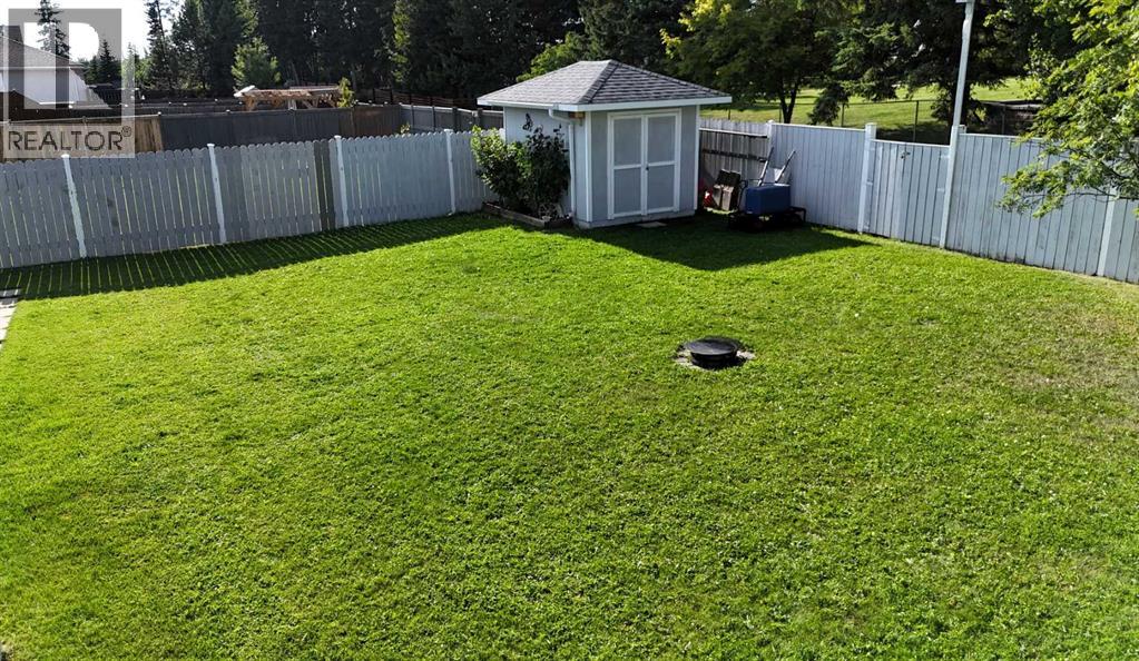 6114 11 Avenue - 37