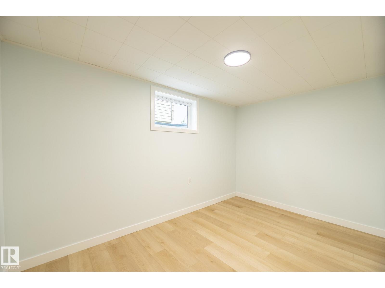 16136 109A AV NW - 35