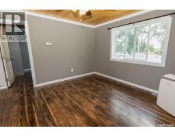 518 Columbia Avenue, Kerrobert, SK S0L1R0 Photo 18