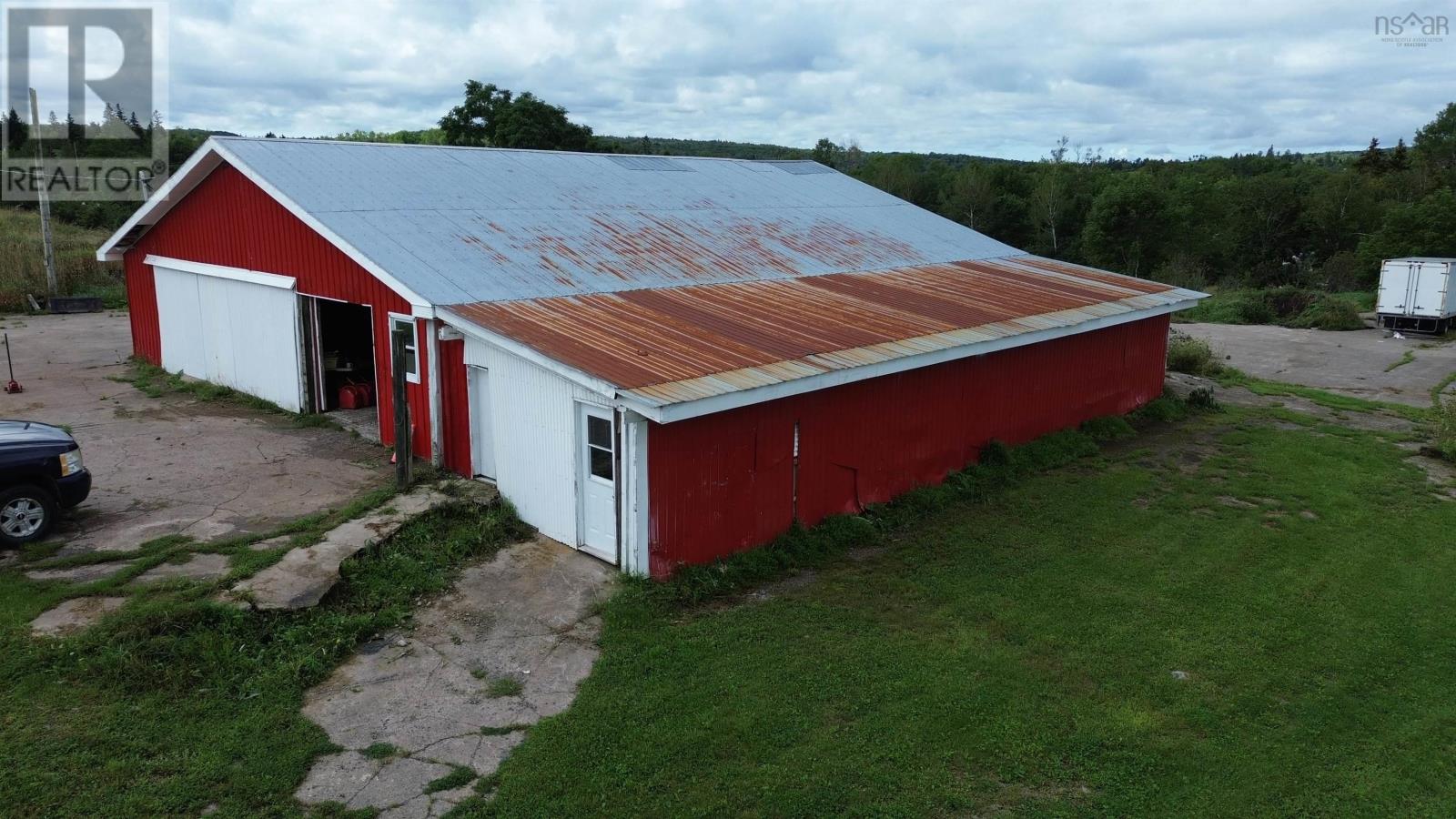 871 Ohio East Road - 14