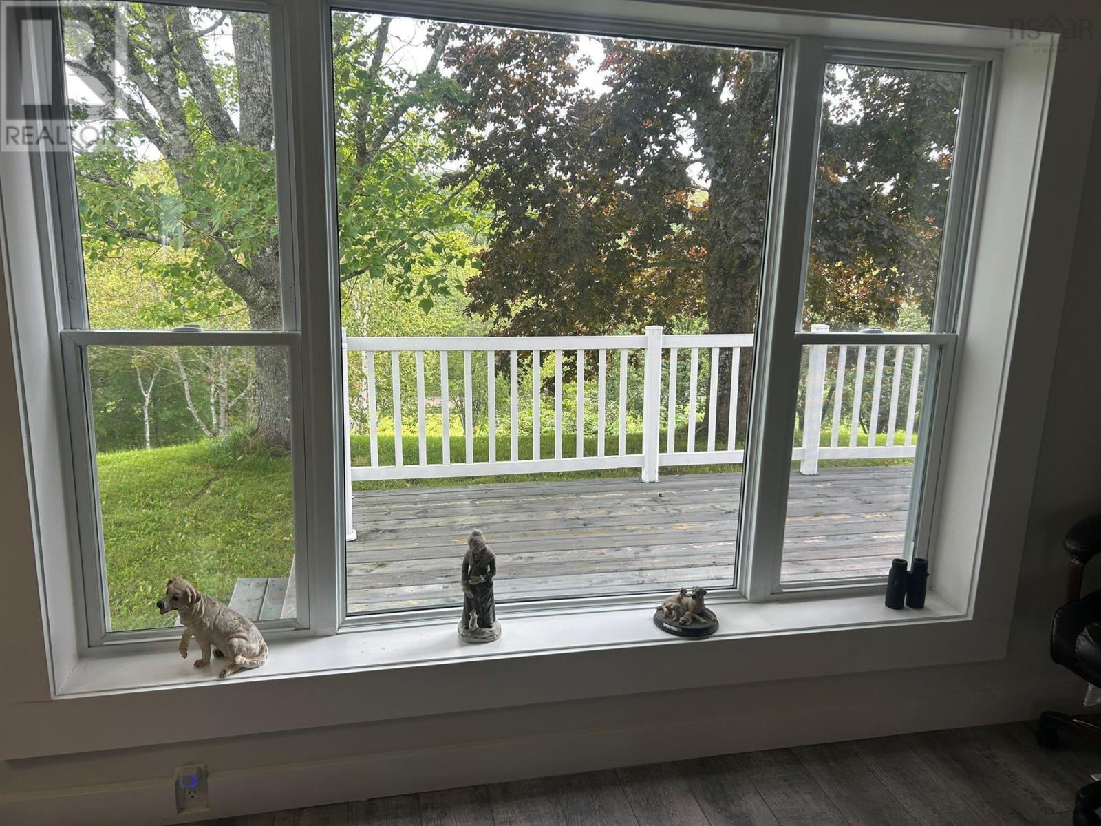 871 Ohio East Road - Image 28