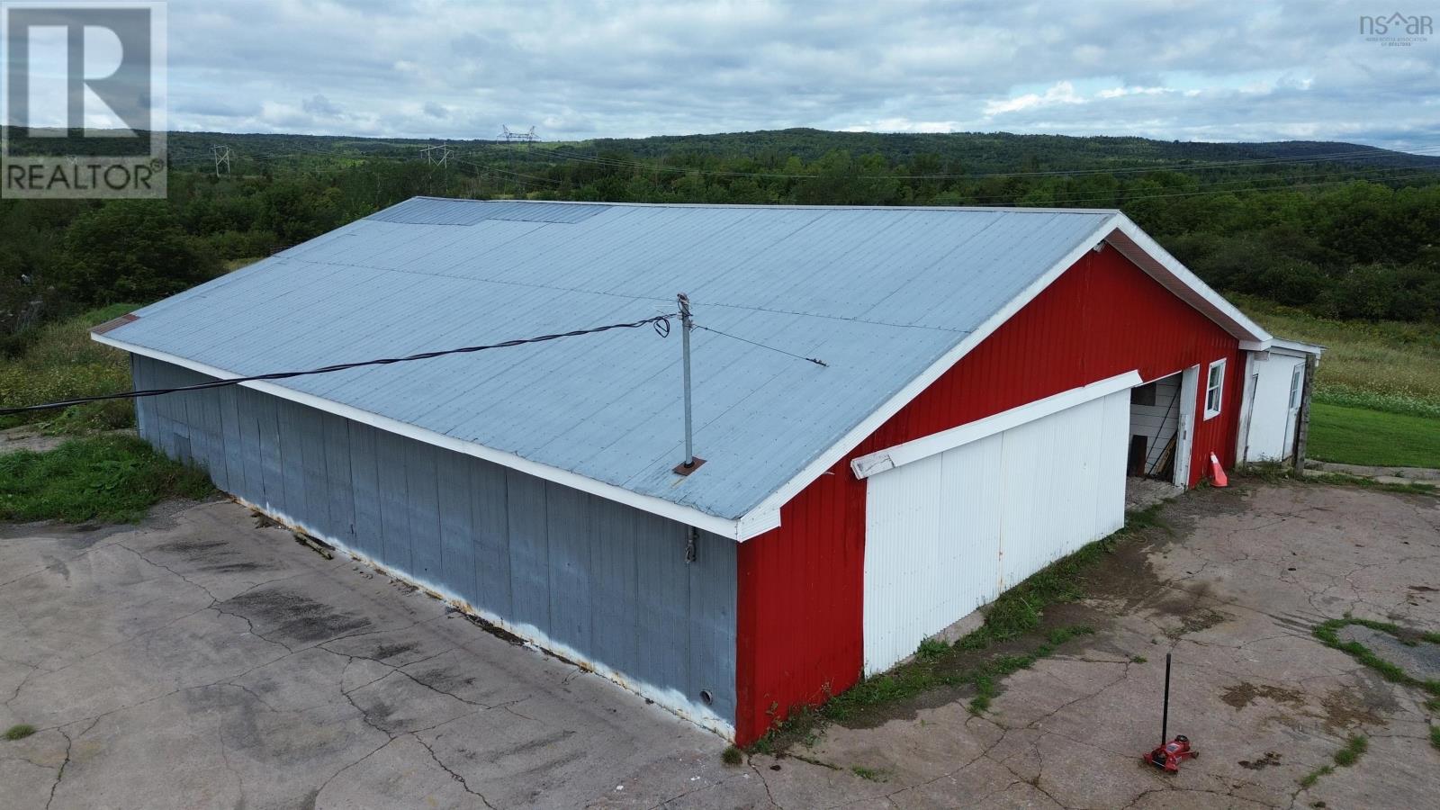 871 Ohio East Road - 12