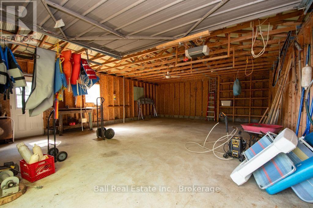 2875 PEARSON LANE - Image 32