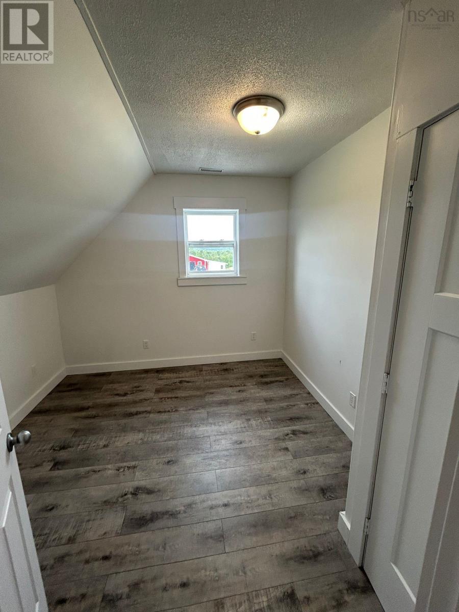 871 Ohio East Road - Image 42