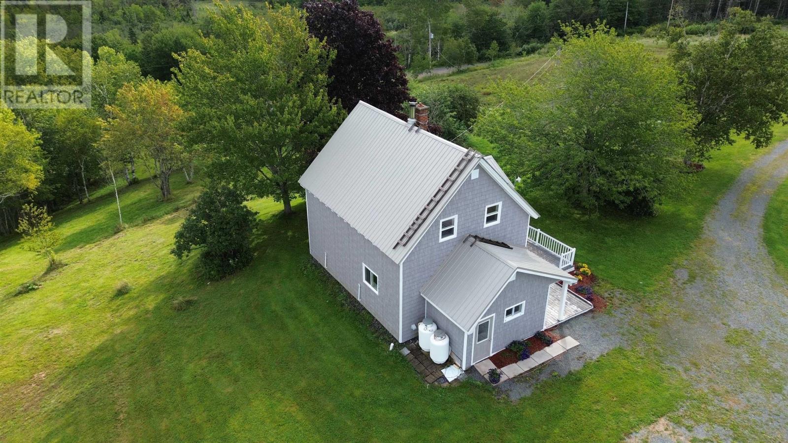 871 Ohio East Road - 5