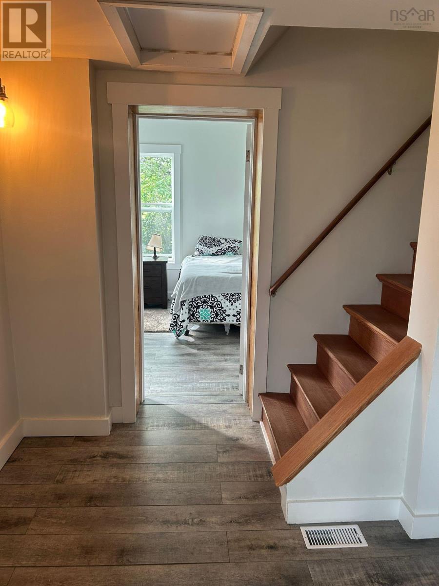 871 Ohio East Road - Image 33