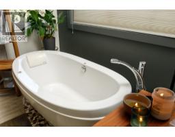 3990 Fairwinds Court, Kelowna, BC V1W4G1 Photo 67