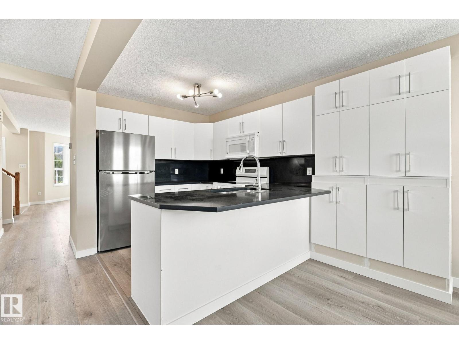 4267 24 ST NW - 15