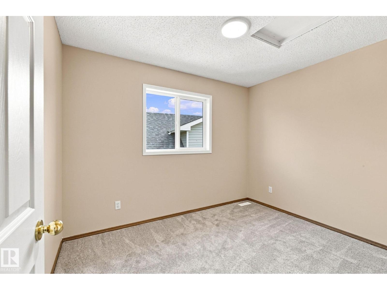 4267 24 ST NW - 22