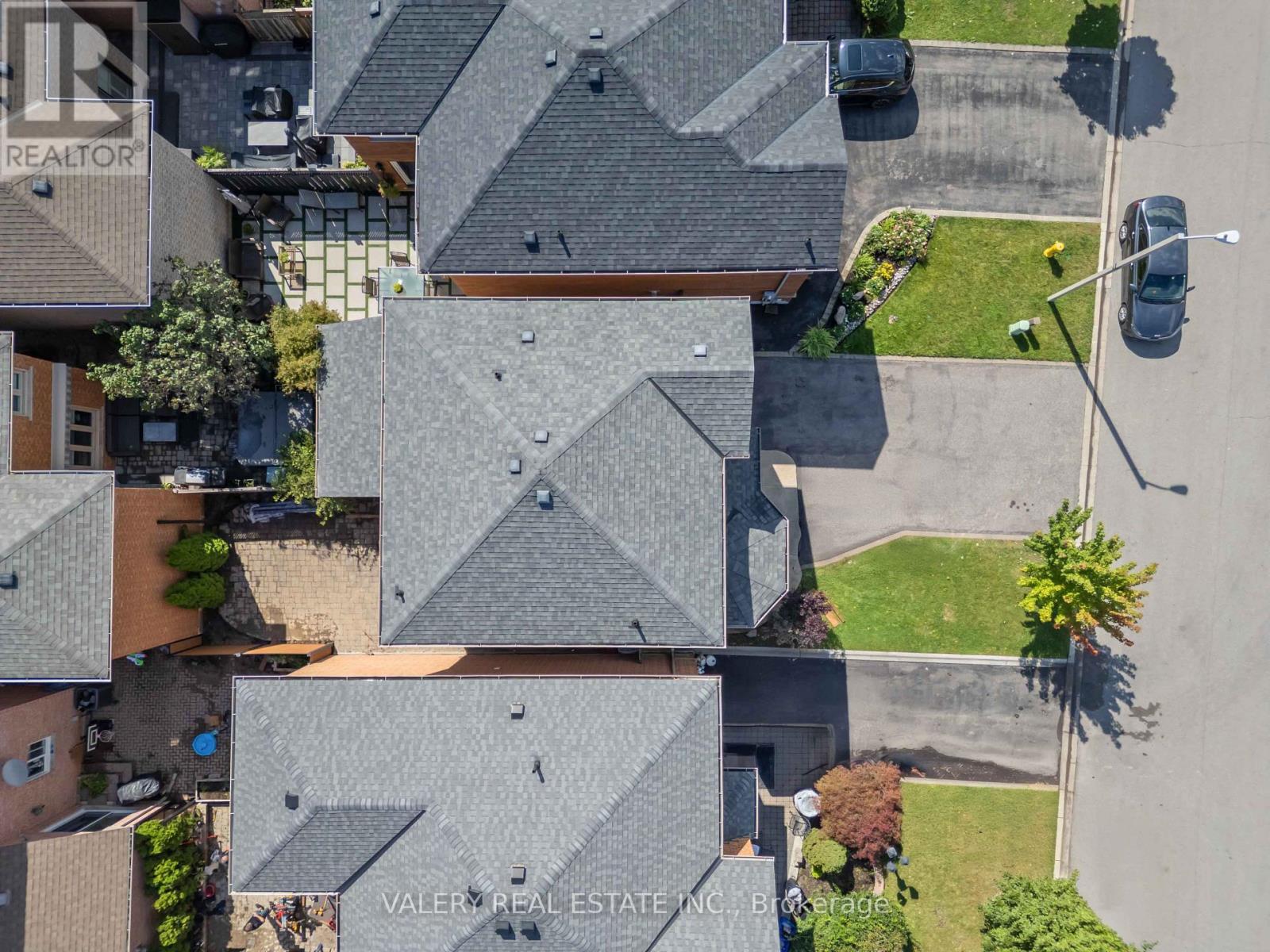 27 LAVENDER PLACE - 49
