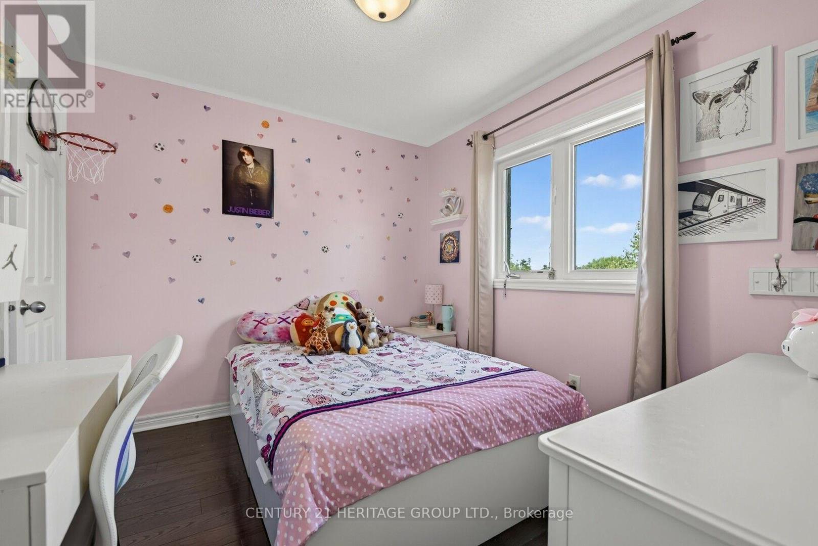 39 BOOTH STREET - 15