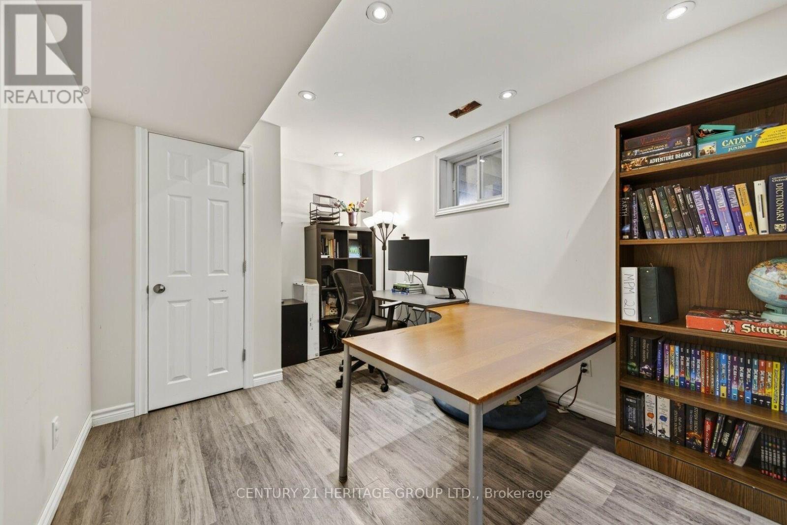 39 BOOTH STREET - 21