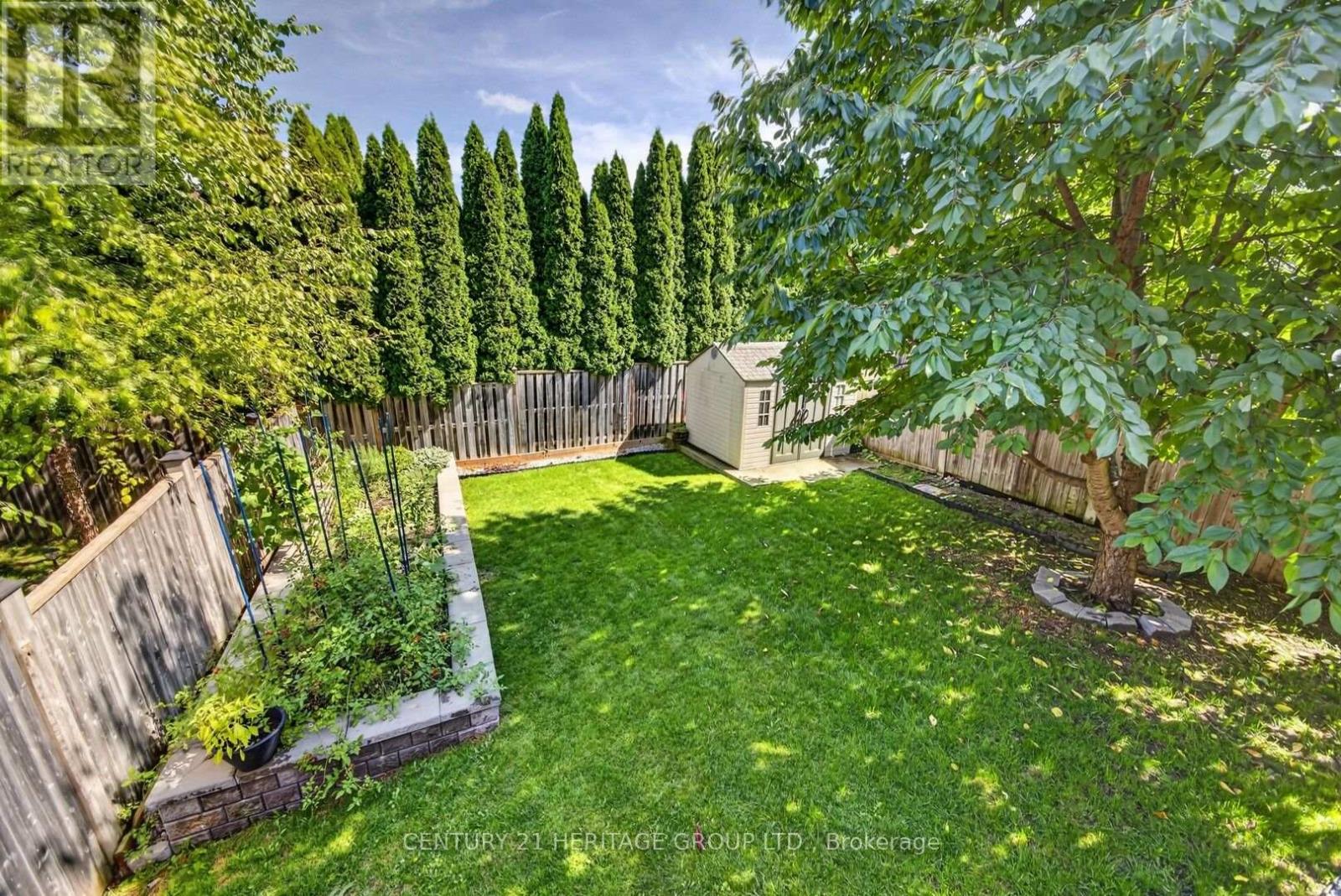 39 BOOTH STREET - 25