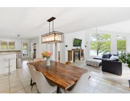 53 Ch. De La Montagne, Val Des Monts, QC J8N1B7 Photo 16